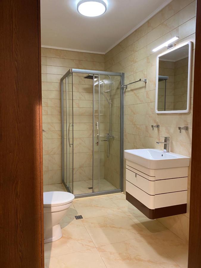 Cozy Red Bulldog Place In Apart-Complex/Pool Varna Exteriér fotografie