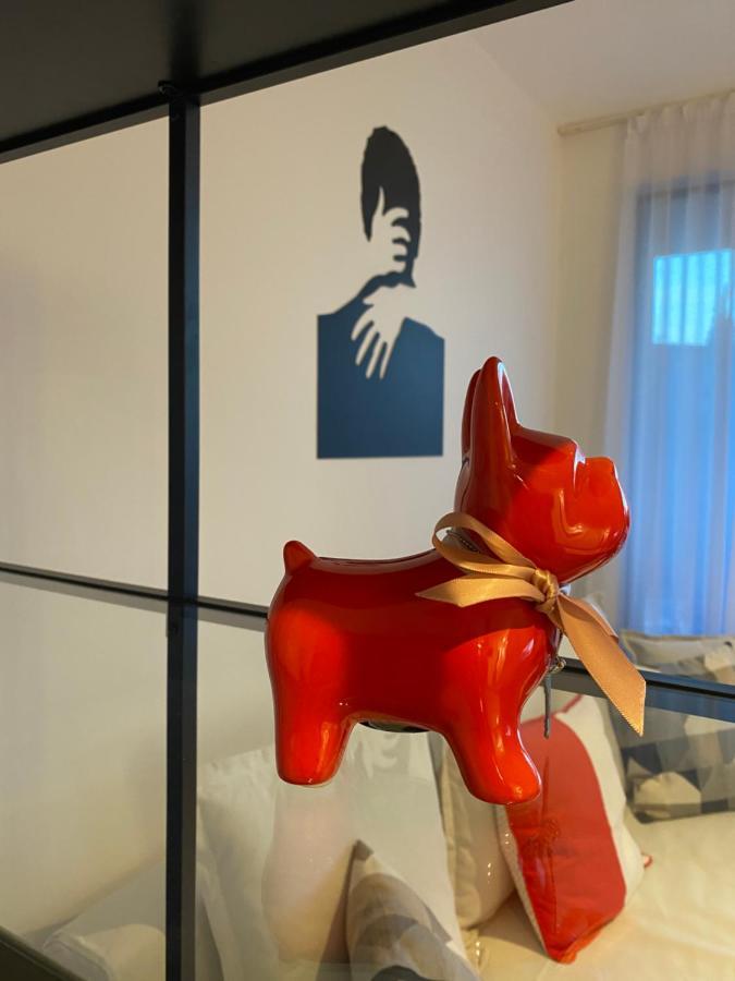 Cozy Red Bulldog Place In Apart-Complex/Pool Varna Exteriér fotografie